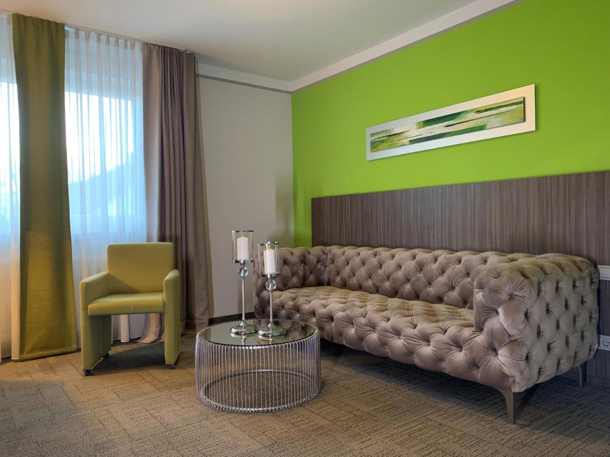 Hotel Ambiente Walldorf Walldorf  Extérieur photo