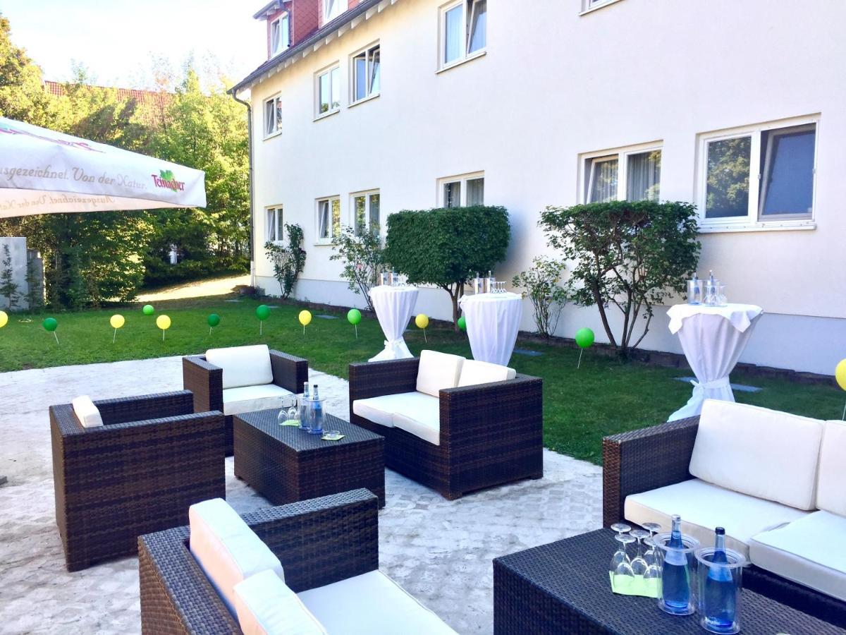 Hotel Ambiente Walldorf Walldorf  Extérieur photo