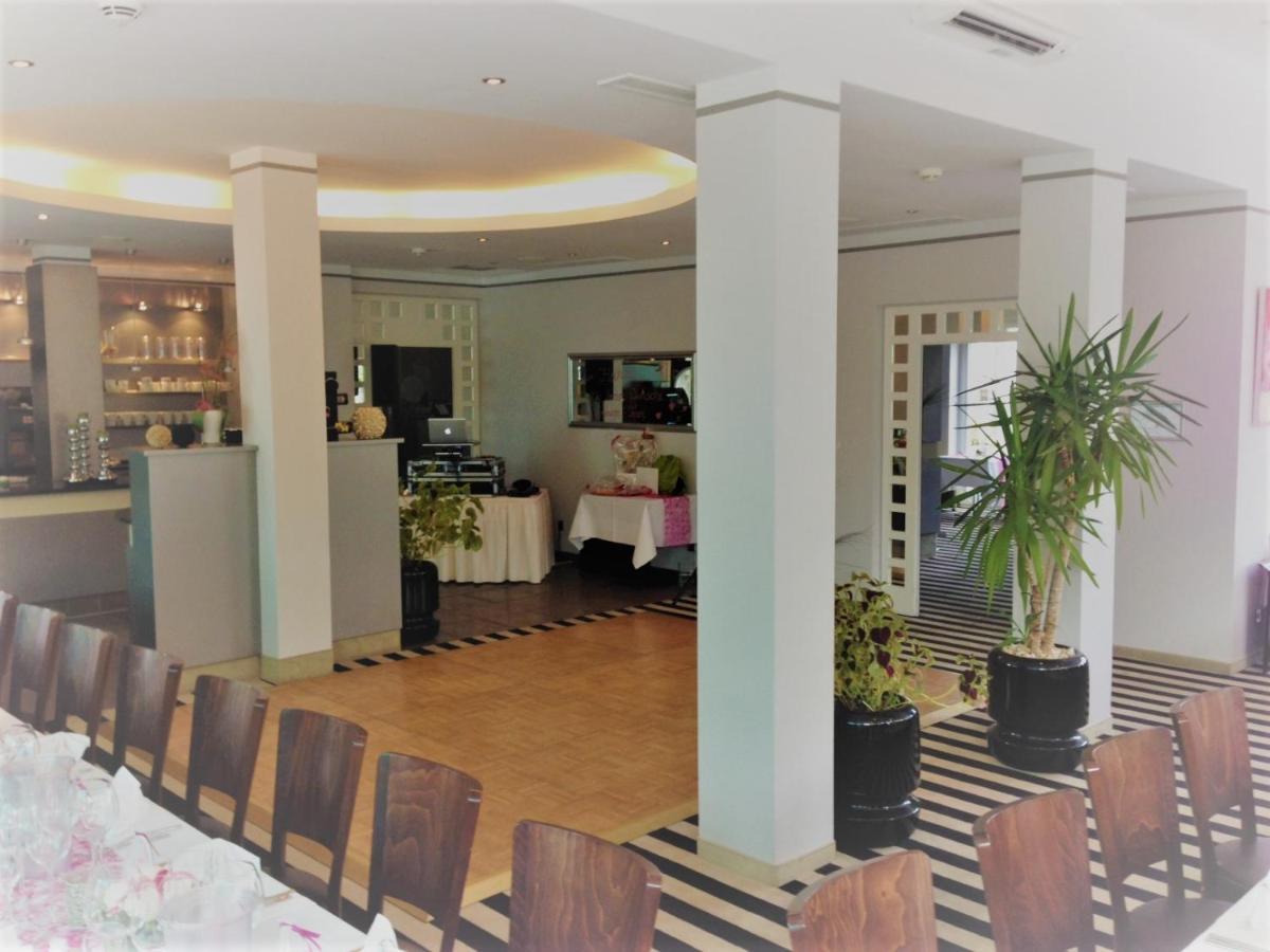 Hotel Ambiente Walldorf Walldorf  Extérieur photo